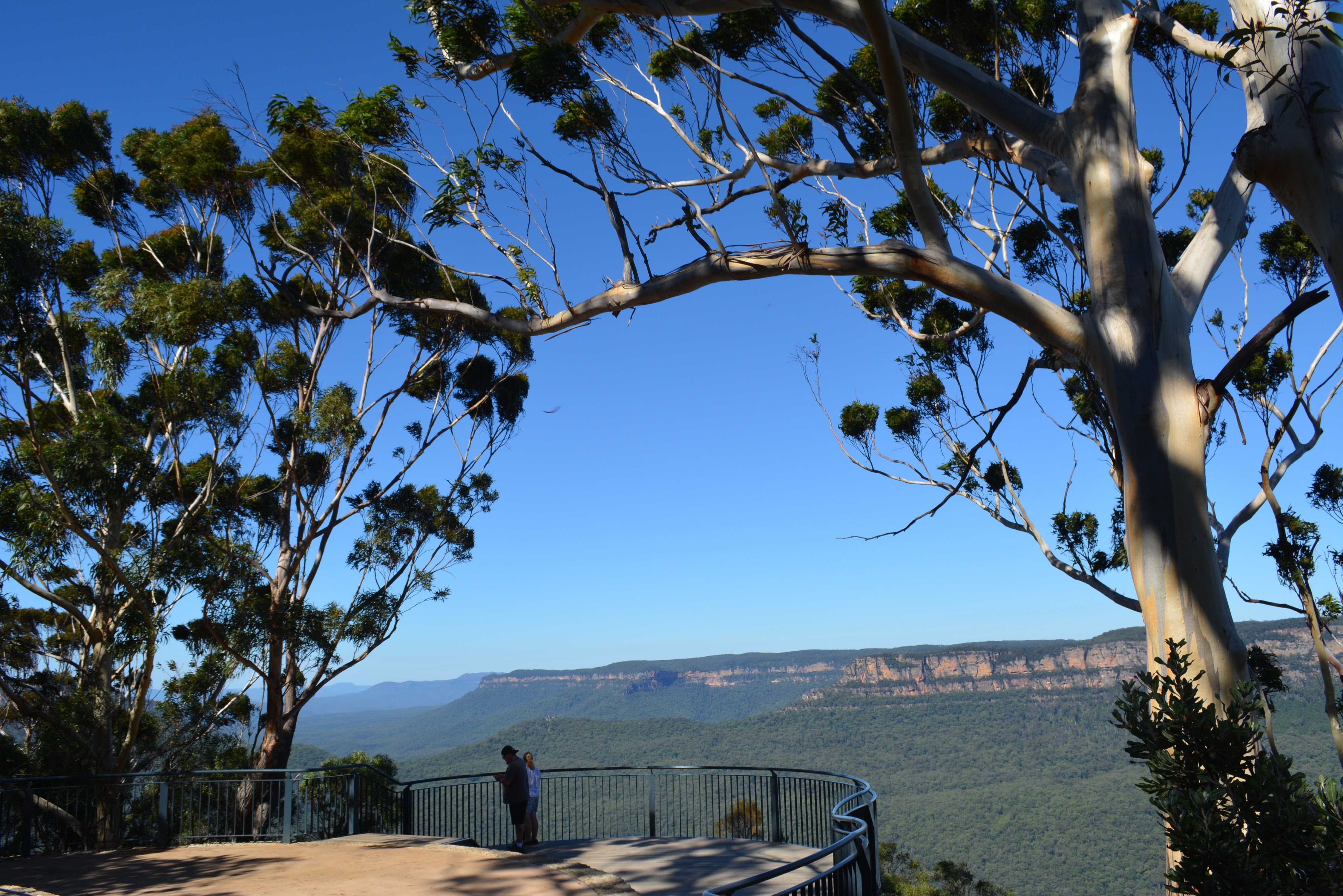 The Three Sisters Walk